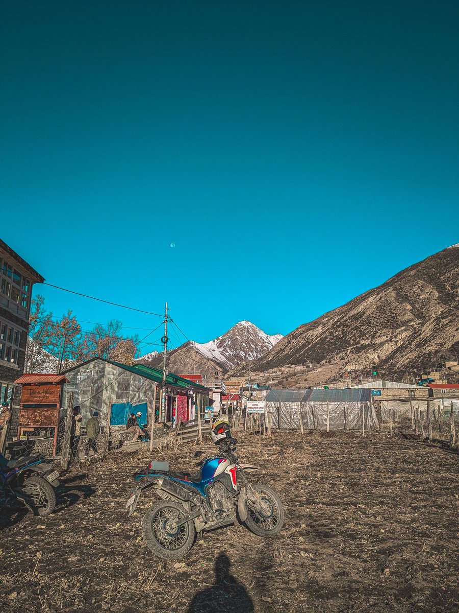 Departing Manang
